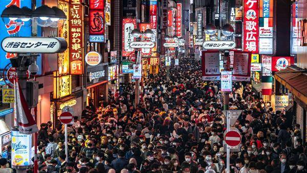 網友於推特上，分享澀谷31日萬聖節當晚的情況，只見都是人潮。截自Twitter＠_szuna