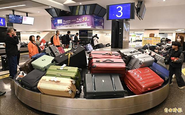 旅行社建議，出國前一定要用手機拍一張「行李箱全身照」。(資料照)