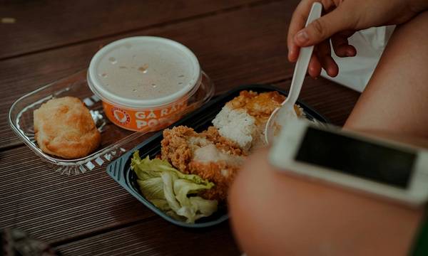 吃飯也能吃出失智？廚房「塑膠微粒風暴」5大風險＋6招自保法一次看