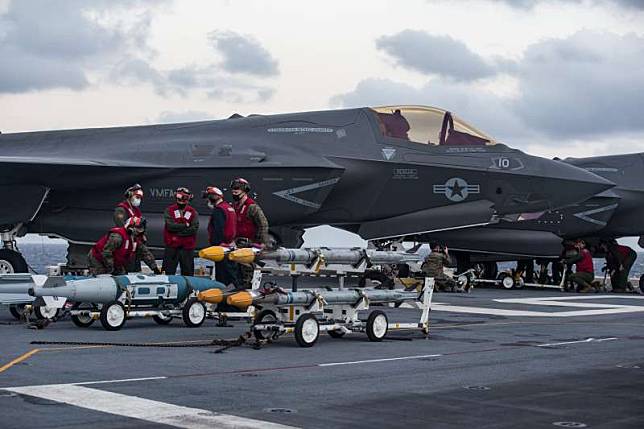 美軍「美國號」（USS America）兩棲突擊艦上的F-35B。（美國海軍官網）