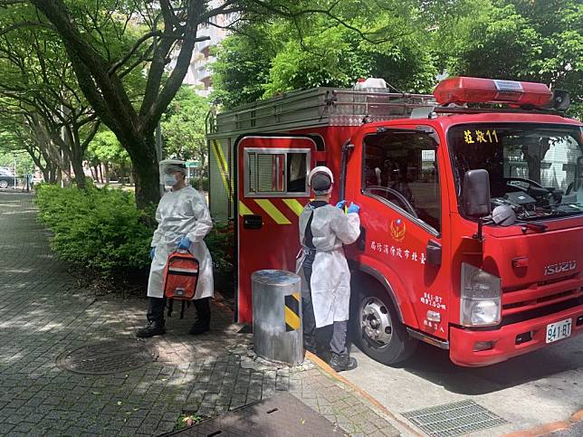 台北市消防局推動「PA」消防車與救護車連結勤務模式，三個月成功搶救回OHCA病患五人。（記者周閩生攝）