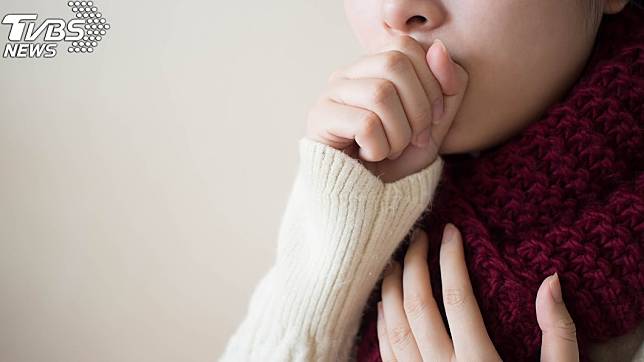 一名女子久咳不癒驚現罹患「細支氣管肺泡癌」。（示意圖／shutterstock 達志影像）