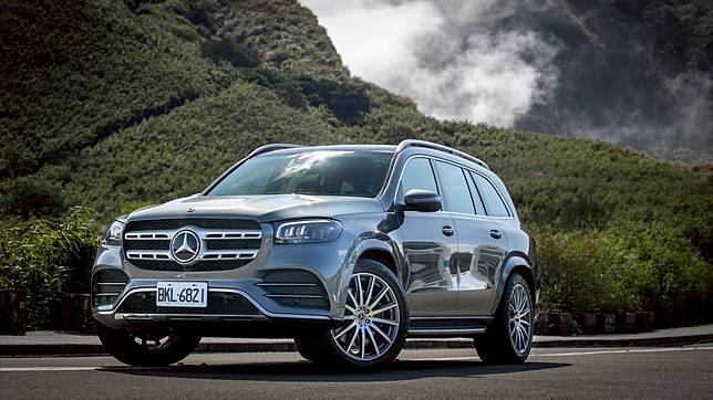 最有「家味」的賓士！探索 Mercedes-Benz GLS 450 4Matic 存在的價值