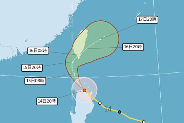 天兔暴風圈逐漸進入巴士海峽，對屏東及恆春半島構成威脅。（氣象署提供）