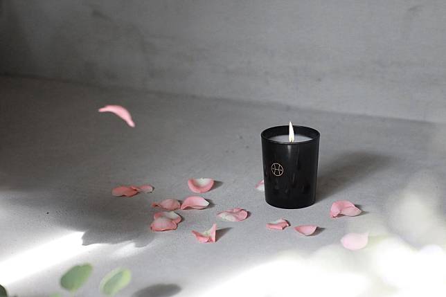 Rose玫瑰的蠟燭第一次出現，Perfumer H的玫瑰氣味單純簡單，細緻的味道很適合這個夏天。（圖片提供森/CASA）