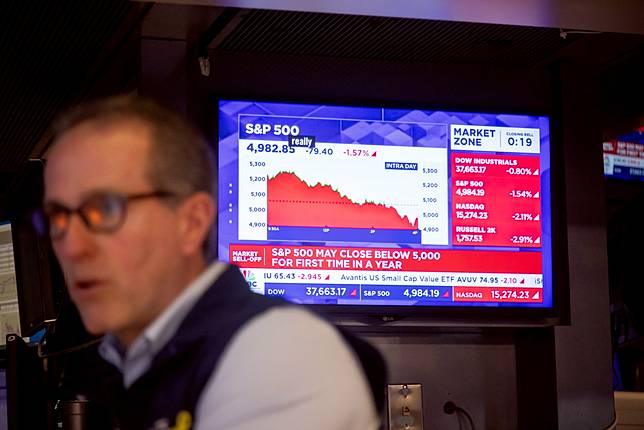 A trader works on the floor of the New York Stock Exchange in New York, the United States, on April 8, 2025. U.S. stocks closed sharply lower on Tuesday. (Photo by Michael Nagle/Xinhua)