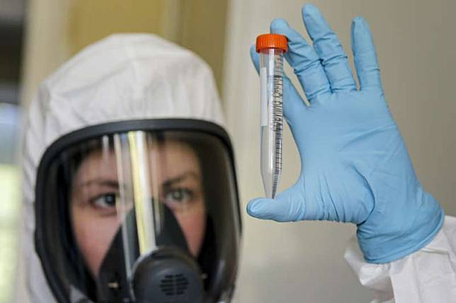 俄羅斯宣布研發出第一支新冠肺炎疫苗，卻沒有拿出試驗數據，遭質疑根本沒有做完完整試驗。（AP）