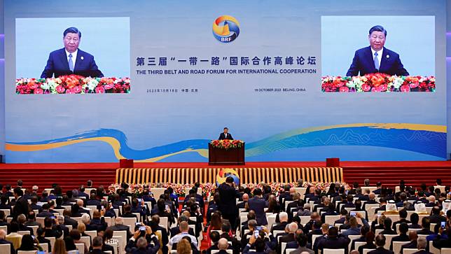 中國國家主席習近平在第三屆「一帶一路高峰論壇」上發表演說，並與參加峰會的各國領袖合照。路透社