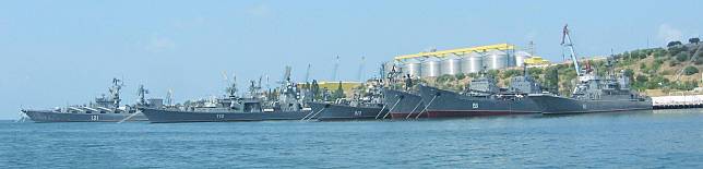 克里米亞俄羅斯黑海艦隊遭襲無人機攻擊，有 6 人受傷。   圖：擷取自維基百科（資料照）