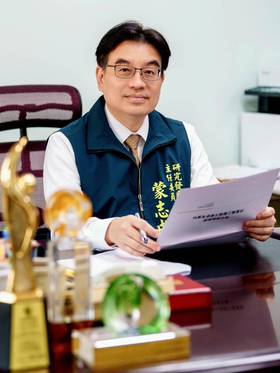 南市府研考會前主委蒙志成涉私用公務車與不當使用主管特支費，與妻子同遭貪汙罪嫌起訴。 (資料照片)