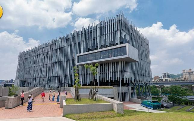 開箱新北市美術館1／全台最新藝文地標亮相　首波4展齊發、6月底前免票入館