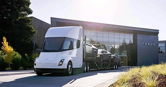 特斯拉柏林超級工廠重新啟用！將加入 Tesla Semi 電動半掛卡車生產