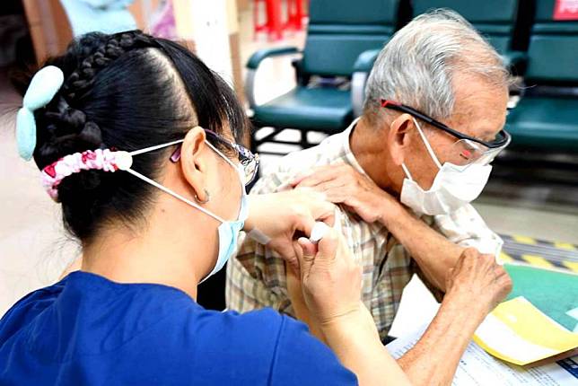 澎湖75歲以上長者將開放接種第2劑莫德納
