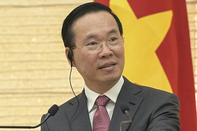 2023年11月27日，時任越南國家主席武文賞在東京會晤日本首相岸田文雄。（美聯社）