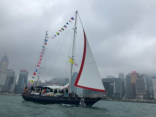 帆妹, 帆船, 香港遊艇會, 追風逐浪, 體路專欄