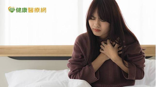 心血管痙攣（俗稱心血管抽筋），是指心血管平滑肌不正常收縮，使血管的全部或部分狹窄，導致患者突發性心肌缺氧，若不事前預防或及時投藥，更將引發心絞痛（INOCA）或心肌梗塞（MINOCA）