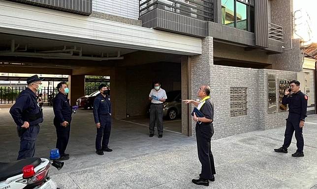 高雄梓官發生雙屍命案。（記者陸瓊娟攝）