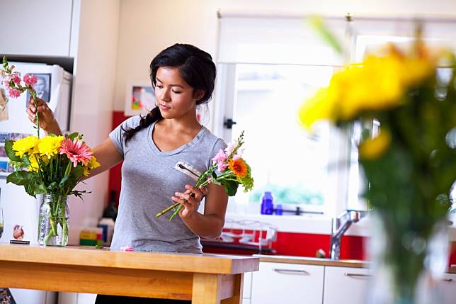 Research shows that flowers are good for your health and well-being. Photo: Alamy
