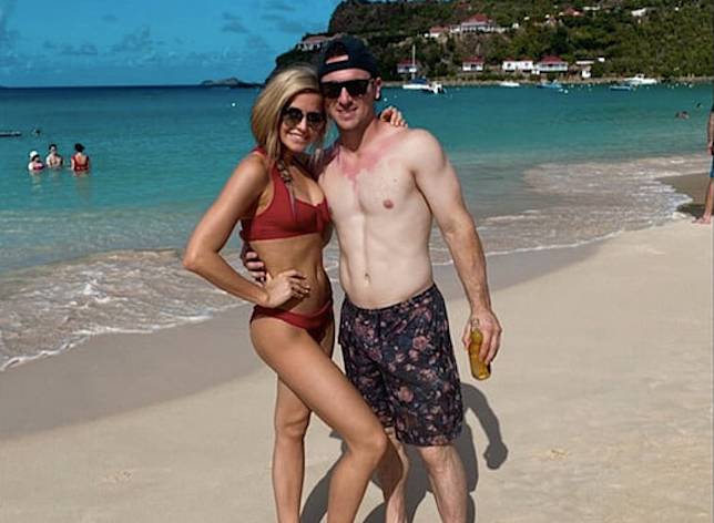 Alex Bregman與女友一起到小島度假。（圖／取自TMZ）