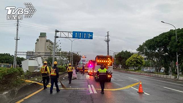 承德路五段發生死亡車禍。（圖／TVBS）