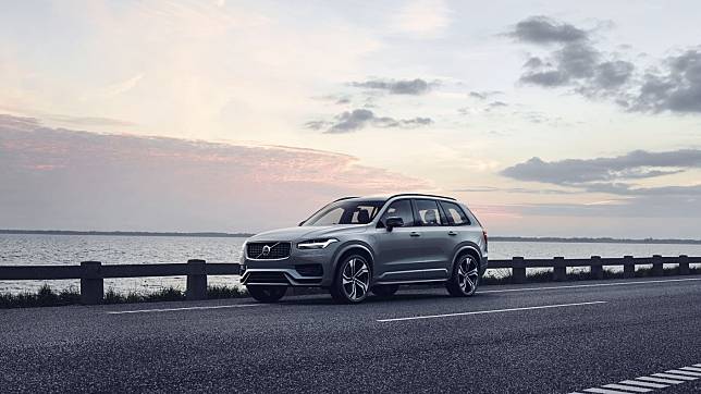 Volvo XC90 全車系觸電，B5 動力 291.2 萬起上市