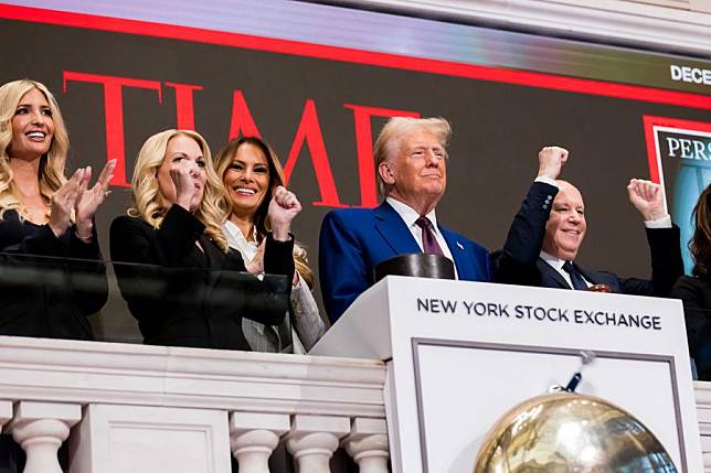 Donald Trump (2nd, R) attends the opening bell ceremony at the New York Stock Exchange in New York, the United States, on Dec. 12, 2024. (NYSE Group/Handout via Xinhua)