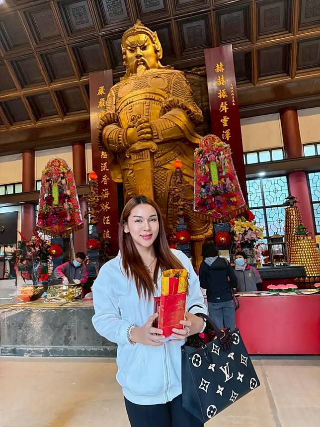 เลขเด็ดเจ๊นุ๊ก บารมีเฮง ล่าสุด หวยวันอังคาร 1 เมษายน 2568 (1)