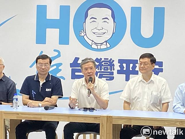 國民黨總統參選人侯友宜民調每況愈下，近期找來前國安會秘書長金溥聰擔任競選總幹事 圖：林昀真/攝