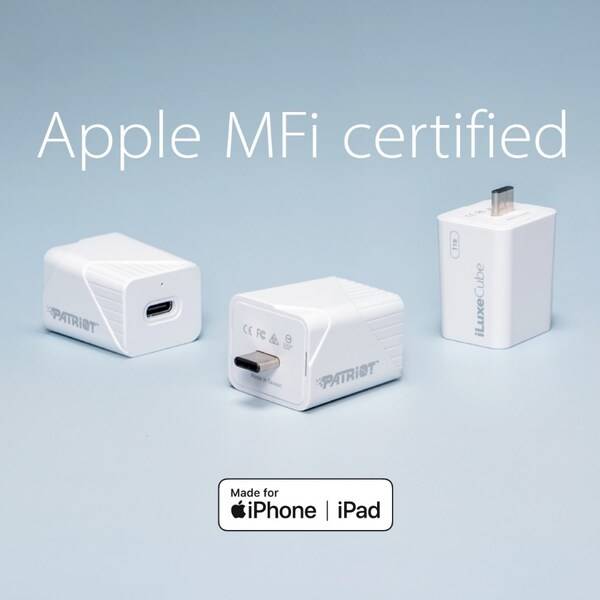 The iLuxe Cube smart backup solution is Apple MFi-certified.