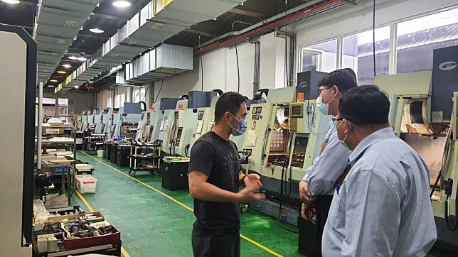 竹市香山工業區服務中心導入專家訪視與輔導及一站式客製化服務等協助，支持產業轉型升級。(記者曾芳蘭攝)