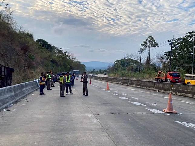 ภาพอ @ตำรวจทางหลวงปราจีน สระแก้ว
