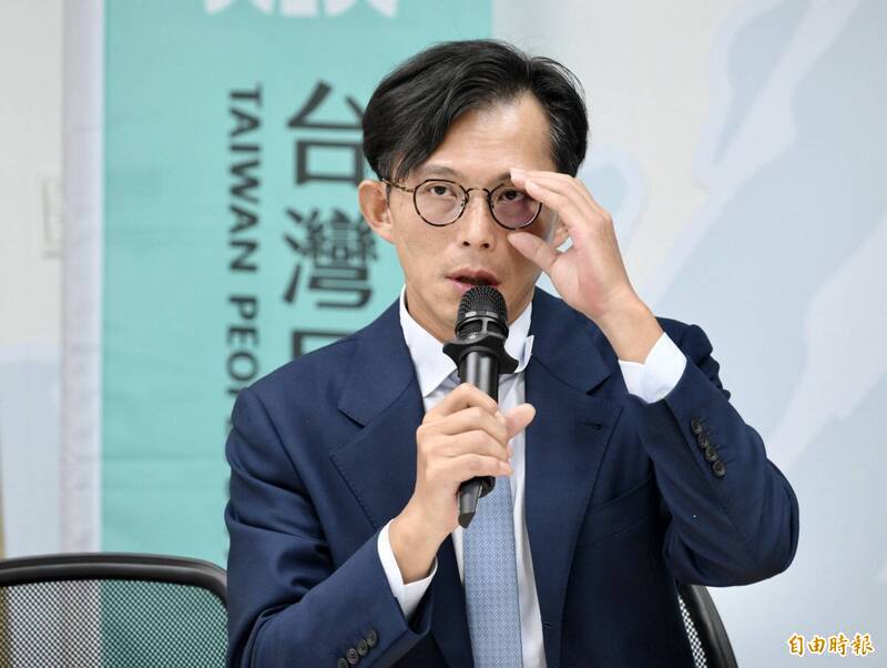 [討論] 黃國昌對105號碼頭態度大變