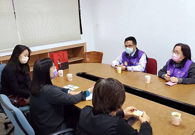 花蓮榮服處拜會東華大學美崙校區創新研究園區進行職訓意見交流。(花蓮榮服處提供)