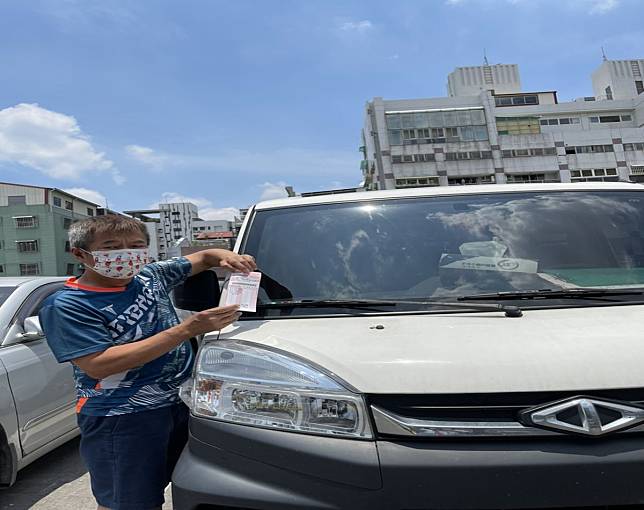 「收費員無處可方便」 中市建議停收路邊停車費