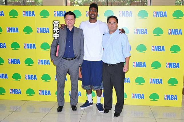 本土職籃將有新聯盟成軍！由前台灣NBA經理管光中發起，中信金控、高雄漢神百貨、SBL台灣啤酒隊、台中地區球隊加盟的新職籃，最快6月底亮相。（國泰金控提供）