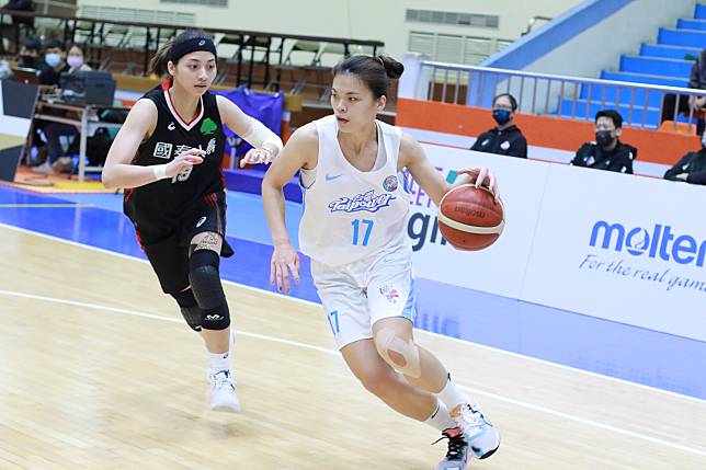 楊芷瑜今年從板凳出發，場均7.8分、4.1個籃板，也讓她獲得最佳第六人的殊榮。