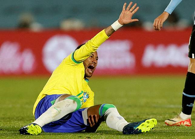 FILE PHOTO: World Cup - South American Qualifiers - Uruguay v Brazil