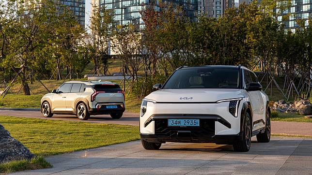 Kia 首座電動車專屬工廠啟用，EV3 奪德國金舵獎