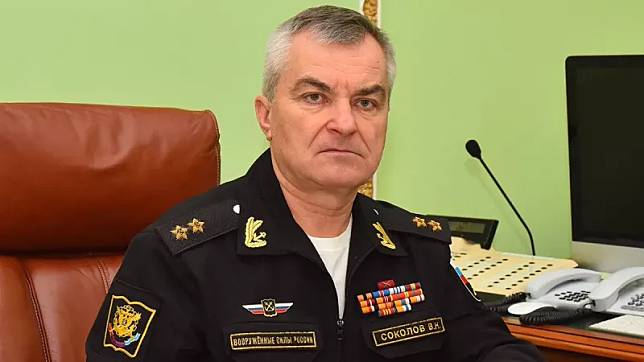 《美國之音》指稱，俄軍指揮官羅曼丘克上將在 22 日晚間烏軍襲擊黑海艦隊司令部中身亡。 圖：翻攝自X／@NOELreports