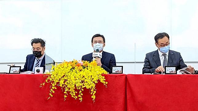 ▲元太科技111年股東會登場，由董事長李政昊主持。（圖／元太提供）