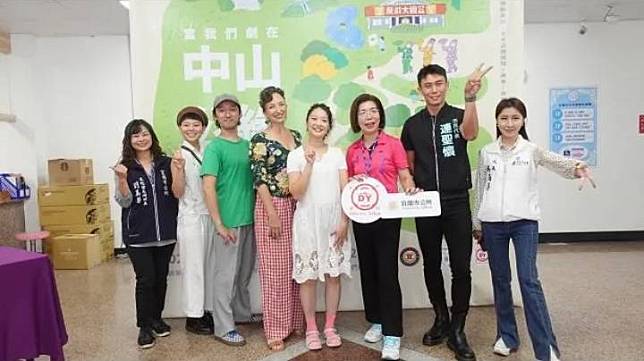 宜蘭市公所與在地青年團隊「Ｄｉｖｅｒｓｅ　Ｙｉｌａｎ當我們都在宜蘭」邀請居住宜蘭的外籍藝術家攜手合作，３０日下午登場。（宜蘭市公所提供）