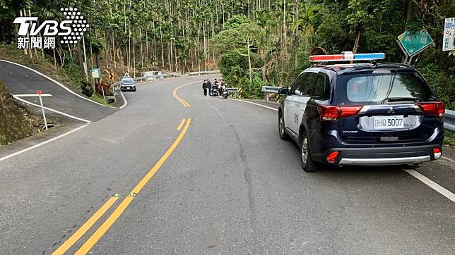 阿婆彎再奪命，21歲男摔車亡。（圖／TVBS）