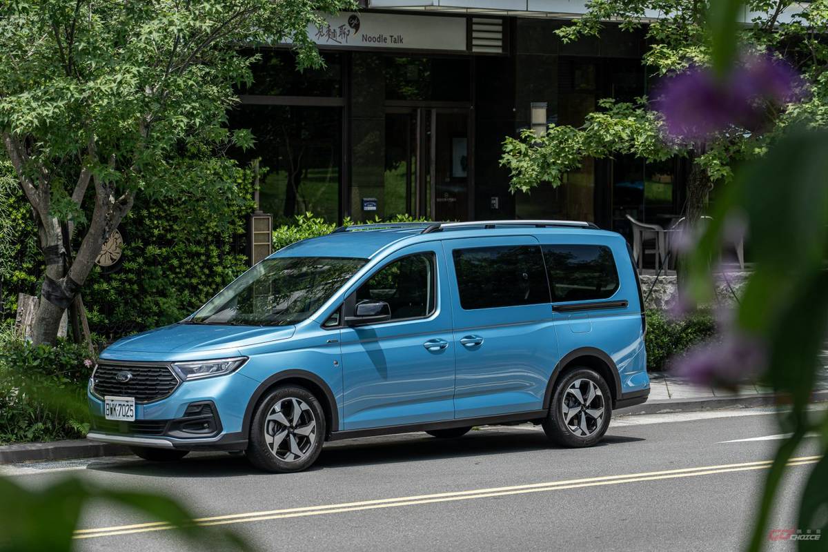 一輛可以包辦你所有「生活感」的車｜Ford Tourneo Connect 旅玩家試駕 | Go Choice購車趣 | LINE TODAY