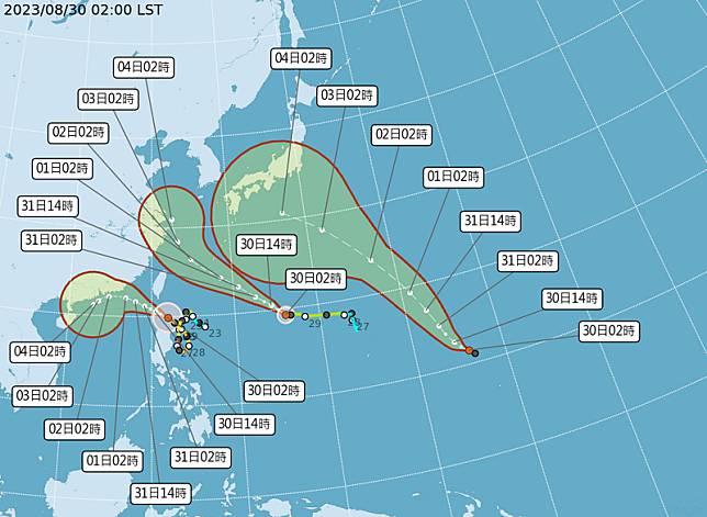 第12號颱風「鴻雁」(右)最快今生成，或與蘇拉(左)、海葵(中)有藤原效應發生，兩個颱風在3天後的「不確定範圍」擴大。(圖擷自中央氣象局)