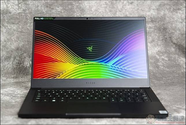 Razer Blade Stealth 13 開箱