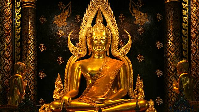 .คาถามงกุฎพระพุทธเจ้า บทสวดเมตตามหานิยม เสริมมงคลชีวิต.