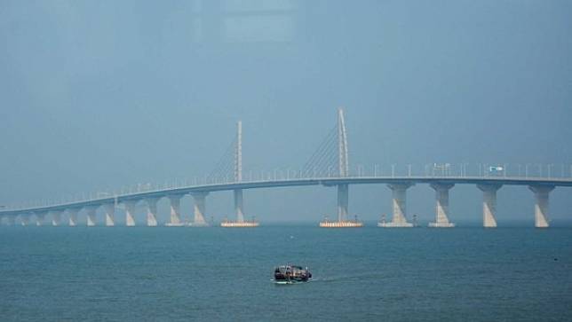 จีนจะเปิดใช้สะพานข้ามทะเลที่มีความยาวติดอันดับ 6 ของโลก