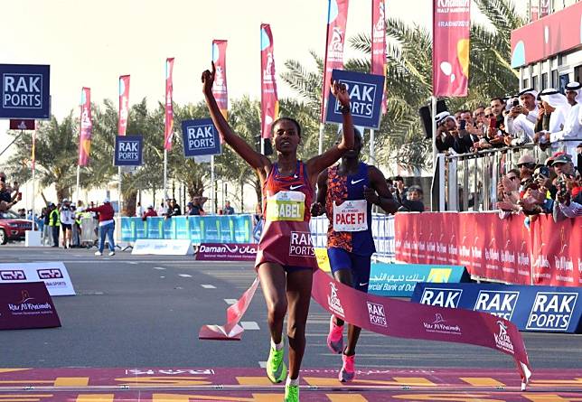 MARATHON-UAE-WORLD-RECORD