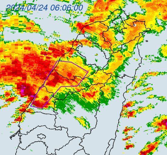 氣象署針對苗栗縣、台中市及彰化縣發布大雷雨即時訊息。(圖擷取自中央氣象署)