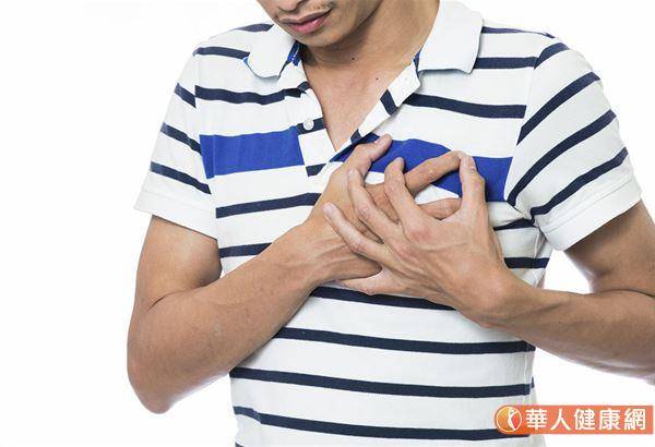 天冷濕氣大，心臟科門診病號增多，心臟問題一籮筐，有的人出現胸悶、心悸、胸口痛、心痛等不適，突發心肌梗塞、心絞痛、心臟衰竭等。